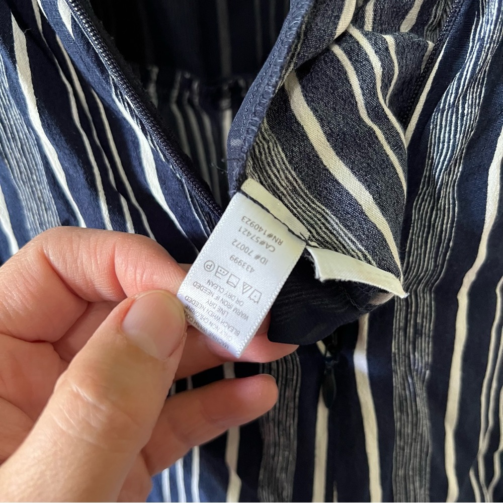 NWOT Loft Blue & White Striped Romper Shortalls With Pockets Size 0 Nautical - Picture 9 of 10